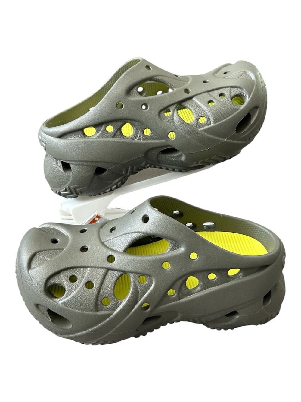 Crocs caged women Clog - Olive Green with Neon Yellow